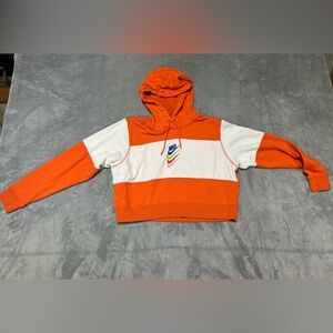 WOMEN'S NIKE NSW DNA STACKED SWOOSH CROPPED HOODIE, SIZE M ORANGE